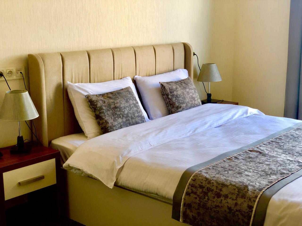 Tbili Hotel Tbilisi Bagian luar foto