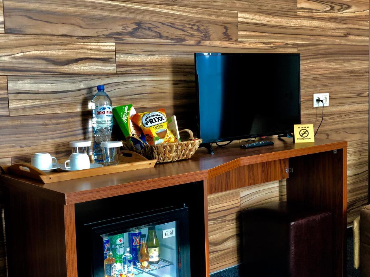 Tbili Hotel Tbilisi Bagian luar foto