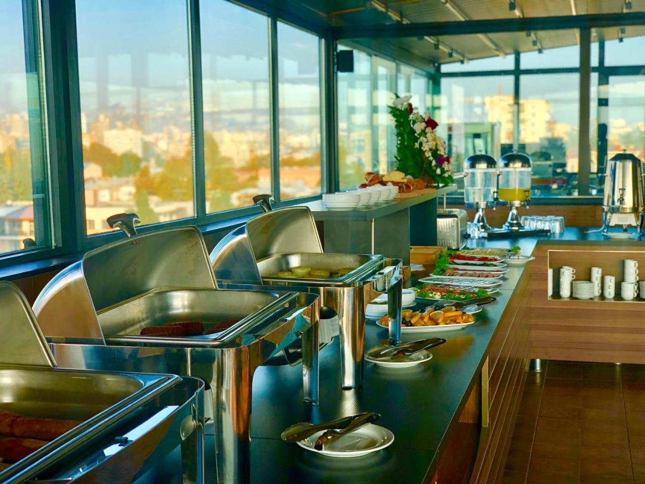 Tbili Hotel Tbilisi Bagian luar foto