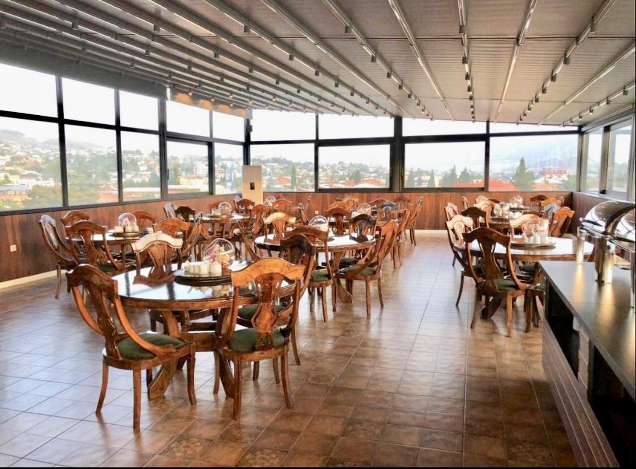 Tbili Hotel Tbilisi Bagian luar foto